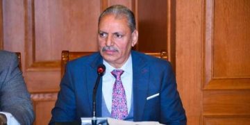 داعمين لجهود الرئيس لوقف الحرب.. وكيل دفاع النواب: الرئيس السيسي طمأن المصريين ودراسة إحالة المتلاعبين بالأسعار للمحاكمة العسكرية يحقق الردع