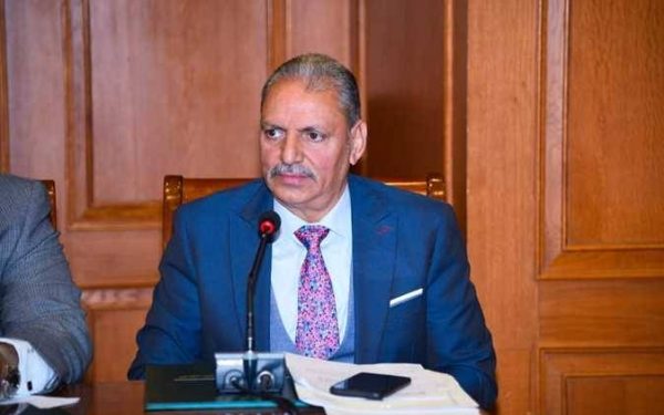 داعمين لجهود الرئيس لوقف الحرب.. وكيل دفاع النواب: الرئيس السيسي طمأن المصريين ودراسة إحالة المتلاعبين بالأسعار للمحاكمة العسكرية يحقق الردع