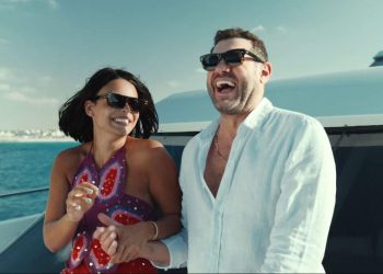 رقاصة ومضيفة طيران وسكرتيرة.. مشاهد جريئة لـ أسماء جلال وعمرو يوسف تضع السلم والثعبان 2 في مرمى النيران