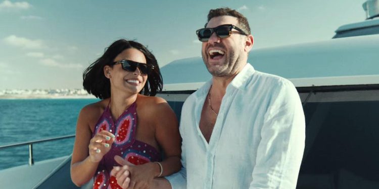 رقاصة ومضيفة طيران وسكرتيرة.. مشاهد جريئة لـ أسماء جلال وعمرو يوسف تضع السلم والثعبان 2 في مرمى النيران