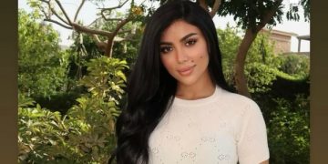 كارولين عزمي لـ”حبر سري”: مررت بأزمة نفسية حادة وقلبي اتكسر.. وذهبت لطبيب نفسي 