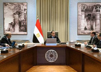 رئيس الوزراء يتابع موقف استعدادات قطاع الطاقة خلال الفترة المقبلة في ضوء التصعيد العسكري بالمنطقة