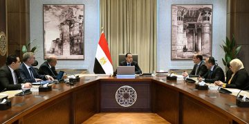 رئيس الوزراء يتابع موقف استعدادات قطاع الطاقة خلال الفترة المقبلة في ضوء التصعيد العسكري بالمنطقة