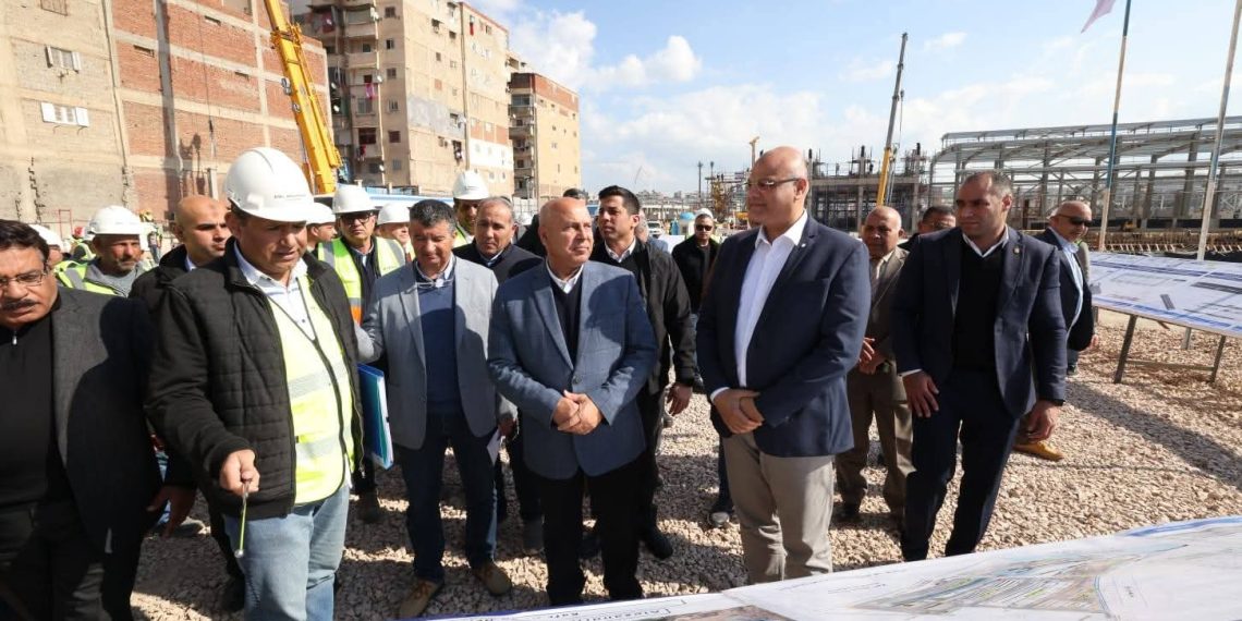 وزير النقل يتفقد مواقع العمل ومسار ومحطات مشروع المرحلة الأولى من مترو الإسكندرية (أبوقير -محطة مصر) بطول 21.7 كم