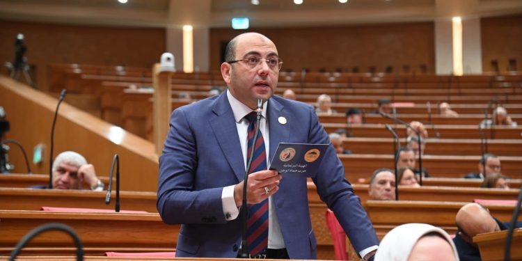 برلمانية حماة الوطن تطالب المالية بزيادة إيرادتها بغير الضرائب وتحسين الأحوال المادية للموظفين وأصحاب المعاشات