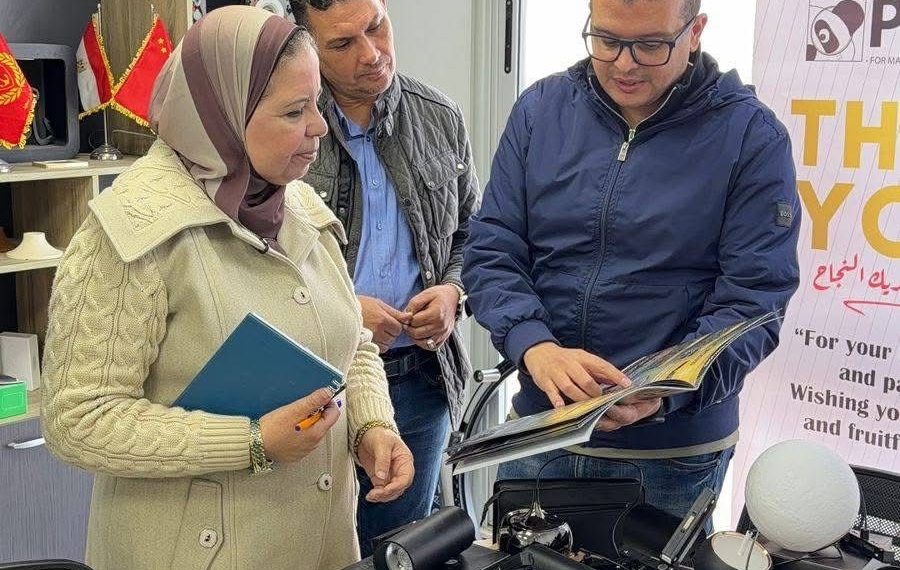 النائبة أمل عصفور تتفقد مشروعات المنطقة الصناعية بجنوب بورسعيد وتناقش تحديات المصانع الصغيرة والمتوسطة