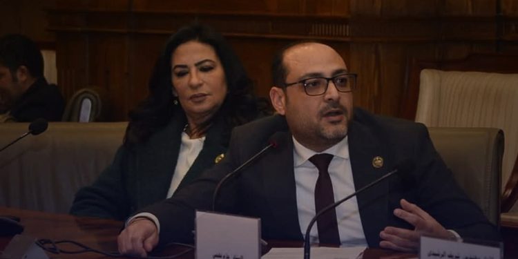 النائب محمد مصطفى كشر يقترح إنشاء “هيئة الخامات والمعادن المصرية” لتعميق التصنيع المحلي