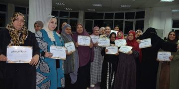 النائبة أمل عصفور تكرم أمهات ذوي الهمم ببورسعيد تقديرًا لدورهن في رعايتهم