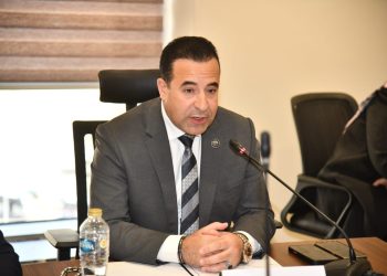 اتصالات النواب تدعو التنمية المحلية وتنظيم الاتصالات لوضع حلول لمشكلات بطيء إنشاء شبكات المحمول