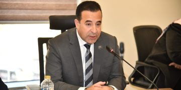 اتصالات النواب تدعو التنمية المحلية وتنظيم الاتصالات لوضع حلول لمشكلات بطيء إنشاء شبكات المحمول