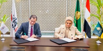 تعاون مشترك بين صندوق تحيا مصر وبيت الزكاة والصدقات لدعم الفئات الأكثر احتياجًا وتيسير زواج الفتيات وتعزيز إغاثة أهل غزة