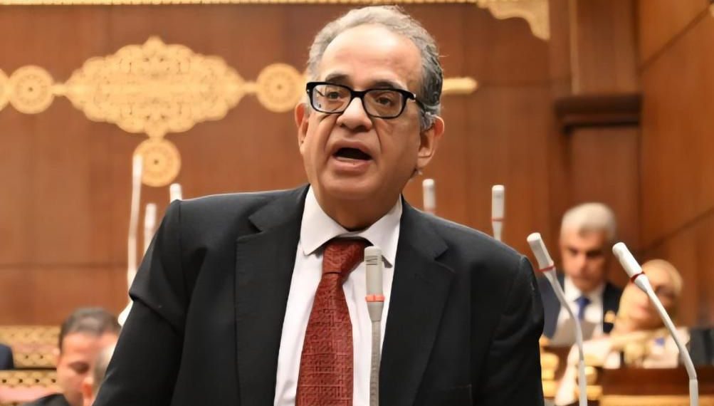 طارق عبد العزيز