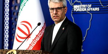 طهران تقطع الطريق أمام “البيت الأبيض”: لا محادثات مباشرة مع واشنطن.. ومقترحاتها “غير واقعية”