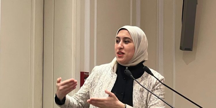 النائبة صافيناز طلعت تفتح ملف سلامة الغذاء بـ “صحة النواب”.. وتكشف: عجز المفتشين وضعف الأجور يهددان رقابة الأسواق