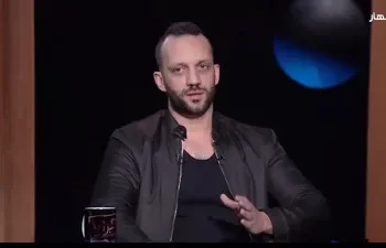 أمير مرتضى منصور لـ”أميرة بدر”: لو بقيت رئيس الأهلي هبيعه للزمالك