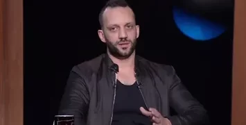 أمير مرتضى منصور لـ”أميرة بدر”: لو بقيت رئيس الأهلي هبيعه للزمالك