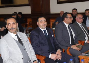 وكيل صناعة الشيوخ يشارك في عزاء والدة وزير الصناعة 