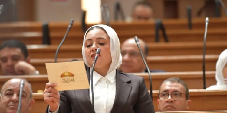 النائبة ريهام عبد النبي: الجنية المصري الأسوأ في العالم منذ بداية الأزمة