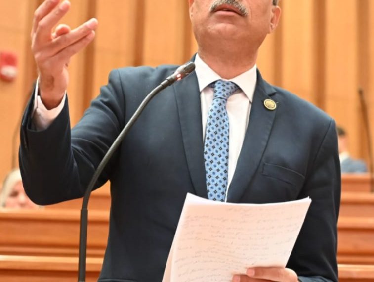 النائب إيهاب منصور: مسلسل السهو السنوى.. إدار امتحانات ودراسة فى الأعياد؟