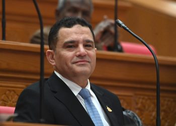 النائب أمير الجزار يتقدم بطلب إحاطة بشأن: إستمرار احتجاز عدد كبير من سيارات ذوي الإعاقة بالموانئ لمدة تقارب الثلاث سنوات