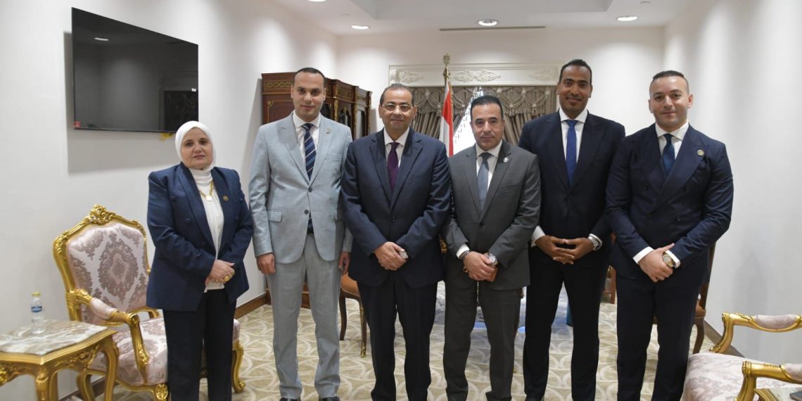 “اتصالات النواب” توصي بتحسين جودة الإنترنت وتعميم “الفايبر”.. والمصرية للاتصالات: نقوم بدور وطني لخدمة 12 مليون أسرة