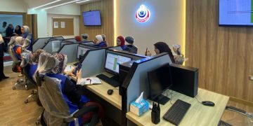 «الصحة» تتلقى أكثر من 74 ألف مكالمة طوارئ في فبراير.. وتدشن غرف عمليات جديدة بدمياط والدقهلية