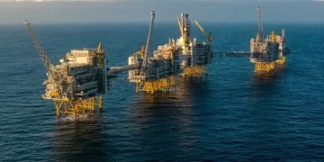 بإنتاج 120 مليون قدم مكعب.. “البترول” تقتحم أسواق الطاقة بـ 4 آبار جديدة في المتوسط والصحراء الغربية