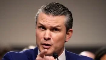 وزير الحرب الأمريكي بيت هيجسيث