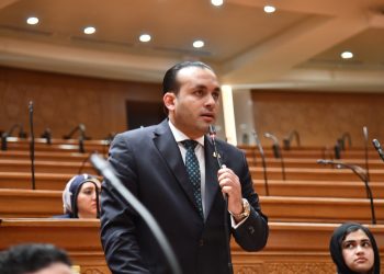 النائب عمرو فهمي يطالب بربط زيادة المعاشات بمعدلات التضخم بما يضمن حياة كريمة لهم