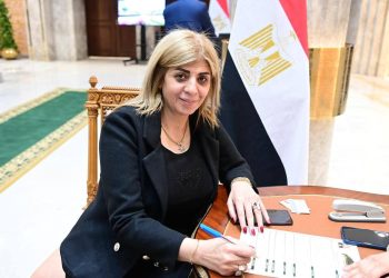 النائبة أميرة فؤاد تتقدم بطلب إحاطة بشأن تعديل آليات تطبيق قرار إضافة مادتي اللغة العربية والتاريخ للمجموع الكلي لطلاب الشهادات الدولية