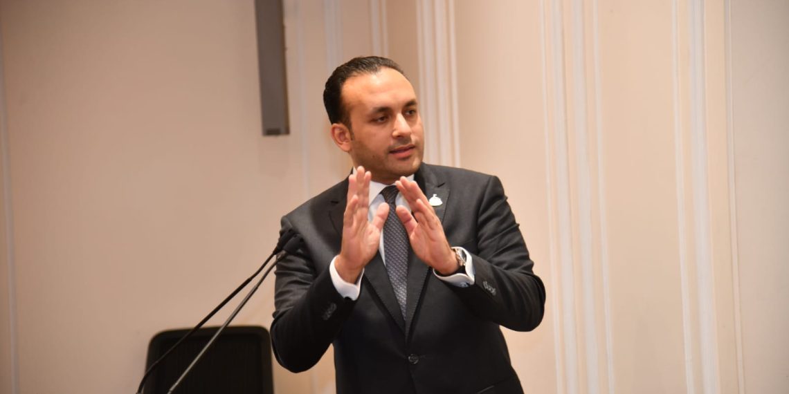 النائب عمرو فهمي خلال اجتماع “صحة البرلمان”: مفيش خدمة صحية تليق بأهالي بشبيش والناس بتموت”