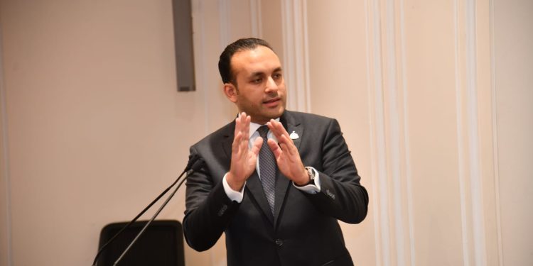 النائب عمرو فهمي خلال اجتماع “صحة البرلمان”: مفيش خدمة صحية تليق بأهالي بشبيش والناس بتموت”