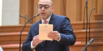 برلماني: أزمة تراخيص الدواء بالجمعيات الأهلية تُهدد حياة آلاف المرضى