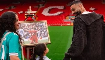 ليفربول يودع محمد صلاح بفيلم وثائقي تاريخي بحضور ابنتيه مكة وكيان