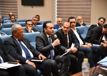 النائب عمرو فهمي يطالب خلال مناقشة موازنة وزارة الاتصالات بتطوير الشبكات وزيادة اعتمادات البريد لخدمة قرى مركز المحلة الكبرى بالغربية