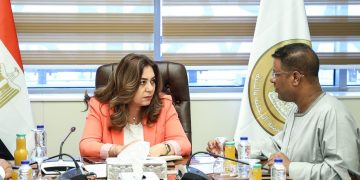 النائب عبدالرحمن البشاري يطالب وزيرة التنمية المحلية بتخفيض أسعار تقنين الأراضي السكنية والزراعية بالأقصر لتخفيف الأعباء عن الأسر 