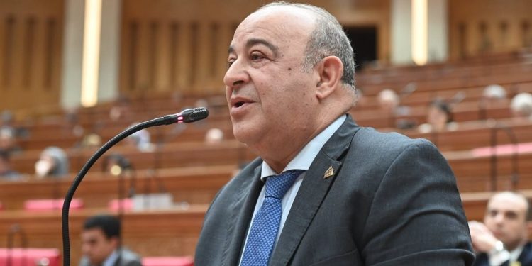 مجدي مرشد :زيادة الأجور والحوافز خطوة مهمة لتخفيف الأعباء الاقتصادية وتشديد الرقابة على الأسواق ضرورة 