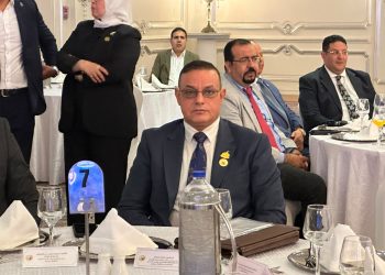 النائب مختار همام يتقدم بمذكرة لوزير الصحة بشأن الاحتياجات العاجلة للمنشآت الطبية بسوهاج