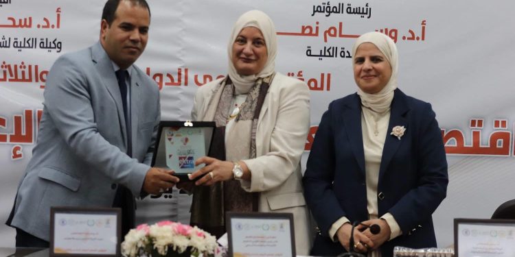 المؤتمر العلمي الدولي الـ31 لإعلام القاهرة يكرّم قناة إكسترا نيوز 