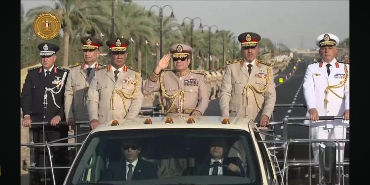 بث مباشر الآن.. عاجل | الرئيس السيسي بالزي العسكري يتفقد “الأوكتاجون” ويوجه تحية إجلال لرجال القوات المسلحة