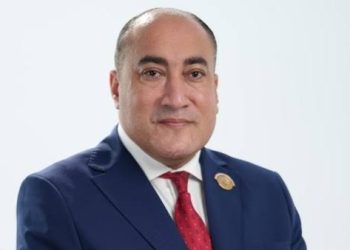 النائب عمرو رشاد يدق ناقوس الخطر بسبب وسيط العقارات”: حافظوا علي شباب مصر من الهجرة”