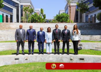 الأكاديمية الوطنية للتدريب توقع بروتوكول تعاون مع حزب حماة الوطن لتنمية وتأهيل الكوادر   