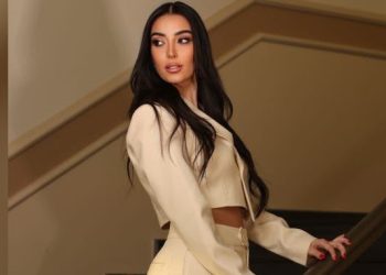 ميرا عبد الخالق تجمع بين الجمال وقوة المضمون وتصنع حدثاً إعلامياً في حفل “غي مانوكيان”