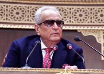أبو شقة يهنئ الرئيس السيسي بذكري المولد النبوي.. سيرة أضاءت الطريق أمام الإنسانية