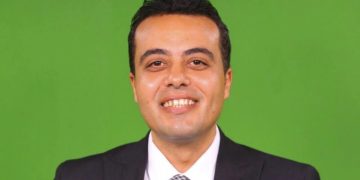 لإدعائها العمل بالصحافة.. محمد السيد الشاذلي: مذكرة عاجلة إلى نقيب الصحفيين ومجلس النقابة للتحرك الفوري ضد فتاة الأوبر