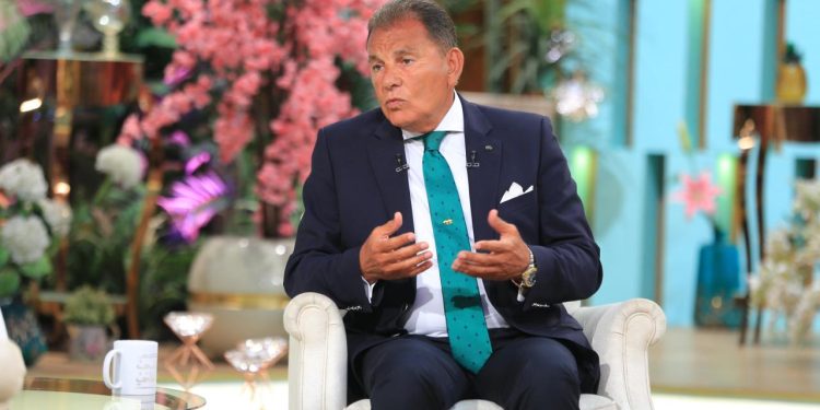 حاتم باشات لـ«منى الشاذلي»: السيسي أولى إفريقيا اهتمامًا غير مسبوق منذ 2014.. ومصر صاحبة تاريخ طويل في دعم مشروعات المياه والتنمية بالقارة
