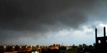 حرق المخلفات وقش الأرز.. أسباب السحابة السوداء والتلوث الجوي وتهديد البيئة