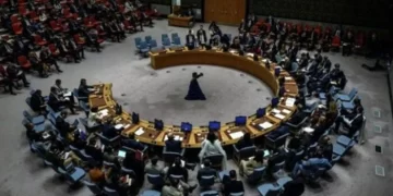 فيتو روسي صيني يعرقل تمديد ولاية خبراء عقوبات إيران بمجلس الأمن