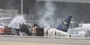 مطار الملك خالد