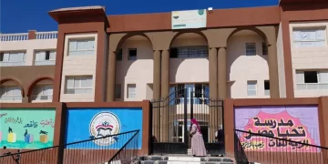مدرسة تحيا مصر بأكتوبر الجديدة.. 53 فصلًا بلا معامل أو حاسبات أو مكتبة مجهزة